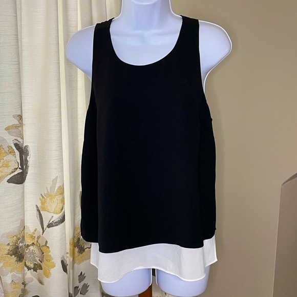 BANANA Republic Two Tone Layered Sleeveless Too Size Medium - Picture 1 of 4